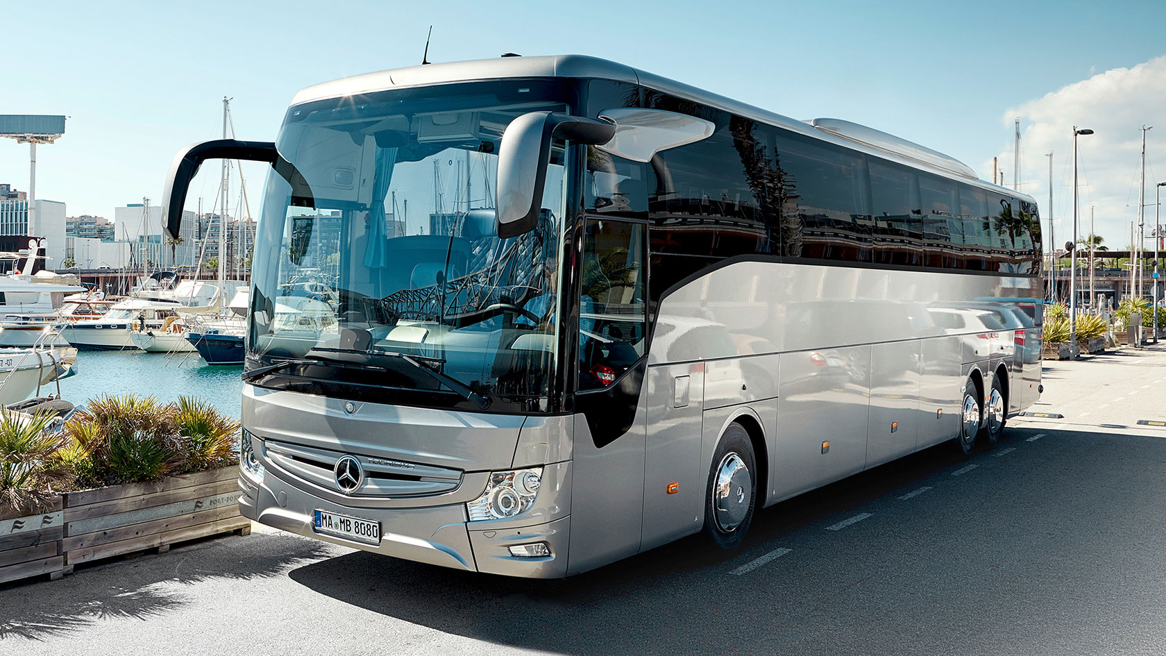 Exploring the World of 50 Seater Coaches
